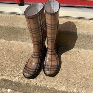 Burberry rain boots